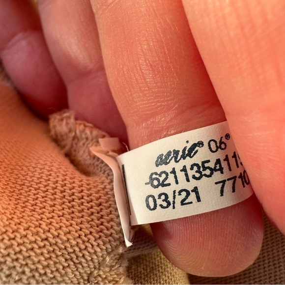 New NWOT Aerie High Waisted Short Neutral S - Picture 7 of 7